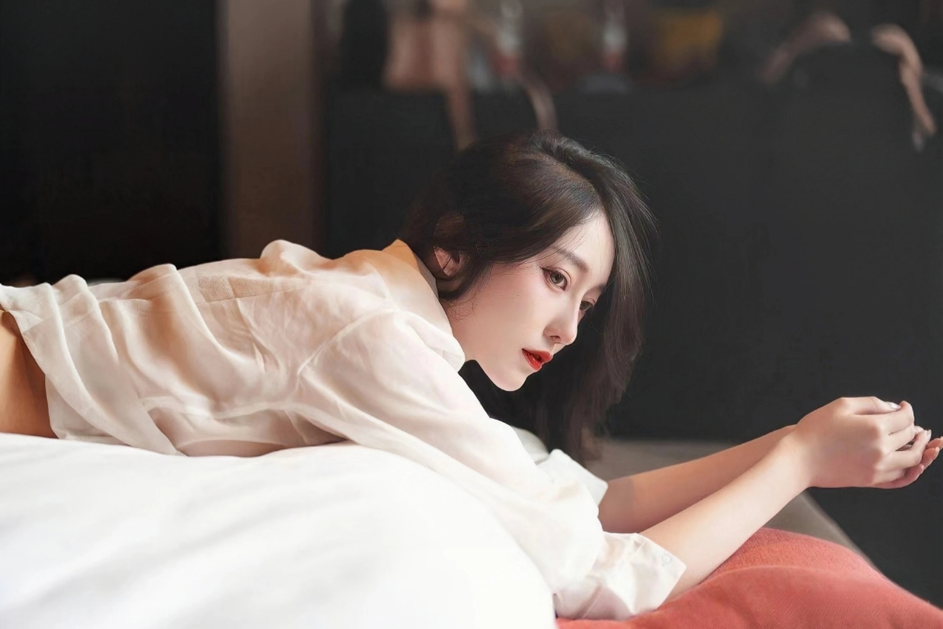 高价婴儿学步鞋值得买吗？医生：鞋底软、薄是关键